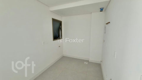 Image 4 - 1005772