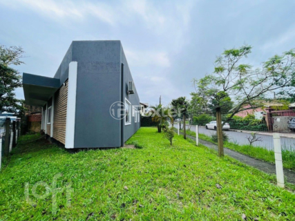 Image 35 - 1005816