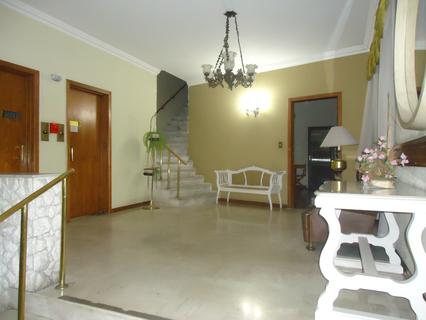 Image 12 - 100582