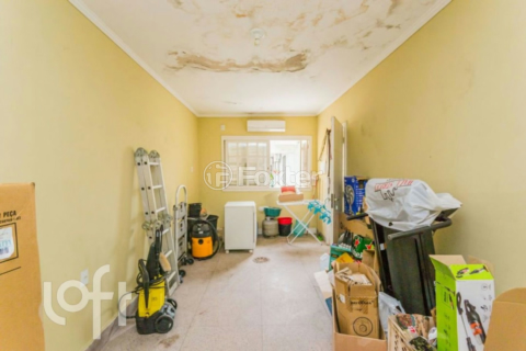 Image 33 - 1005847