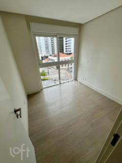 Image 7 - 1005873