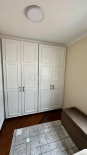 Image 5 - 1005937