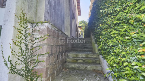 Image 44 - 1005981