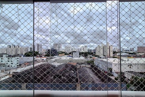 Image 29 - 1006059