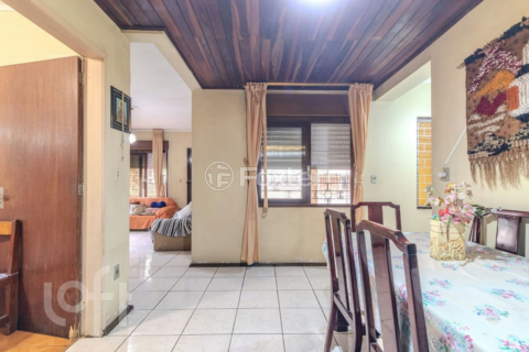 Image 33 - 1006075