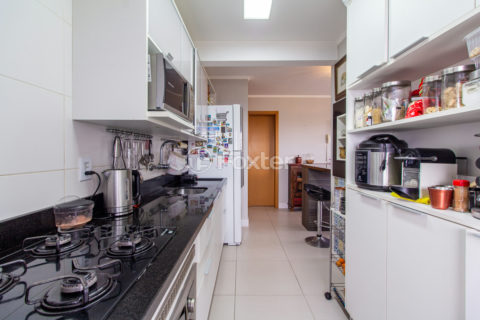 Image 23 - 1006110