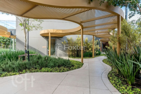 Image 35 - 1006123