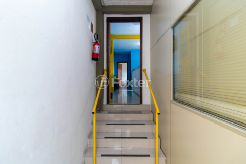 Image 4 - 1006156