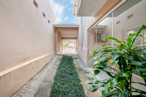 Image 37 - 1006177