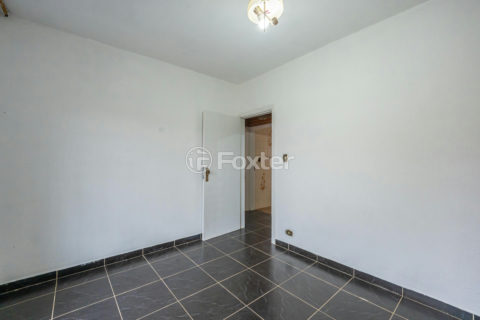 Image 9 - 1006296