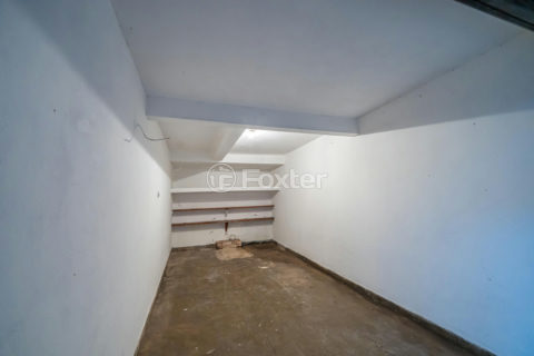 Image 38 - 1006296