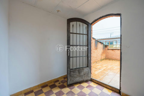 Image 26 - 1006296