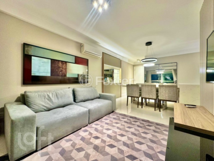 Image 3 - 1006315