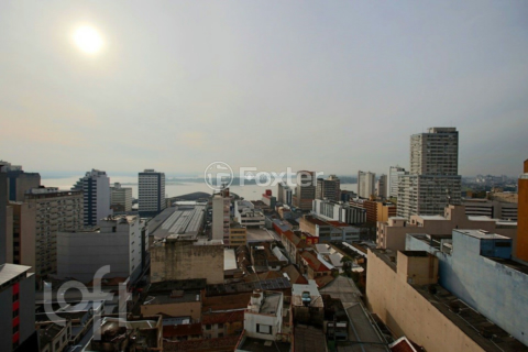 Image 12 - 1006322