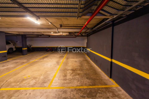 Image 33 - 1006325