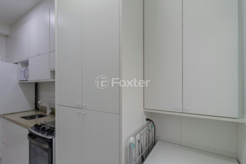 Image 21 - 1006328