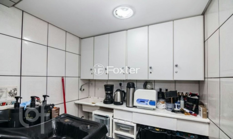 Image 31 - 1006348
