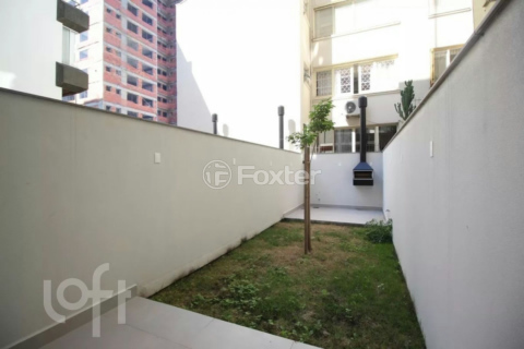 Image 8 - 1006380