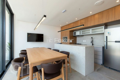 Image 30 - 1006380