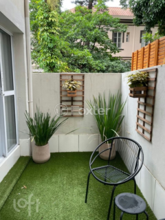 Image 7 - 1006383