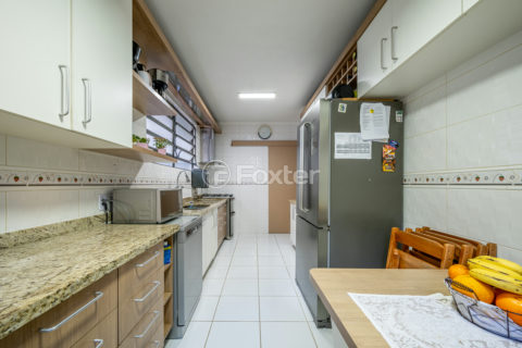 Image 25 - 1006430