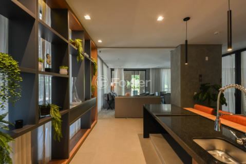 Image 31 - 1006456