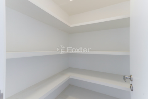 Image 33 - 1006466