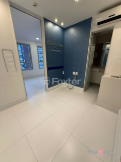 Image 3 - 1006509