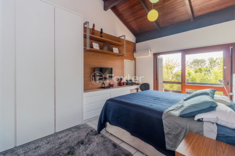 Image 15 - 100652