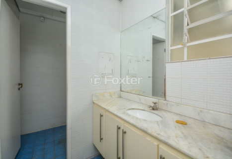 Image 25 - 1006567