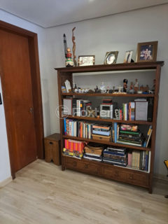 Image 2 - 1006584