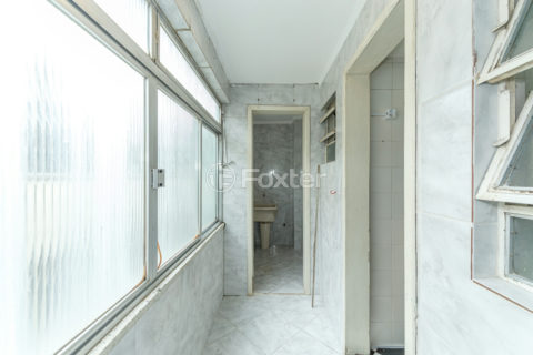 Image 44 - 1006602