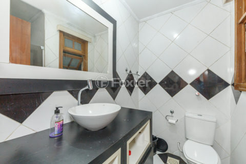 Image 34 - 1006602