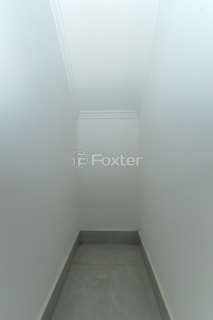 Image 4 - 1006636
