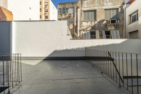 Image 42 - 1006673