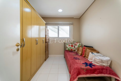 Image 29 - 1006795