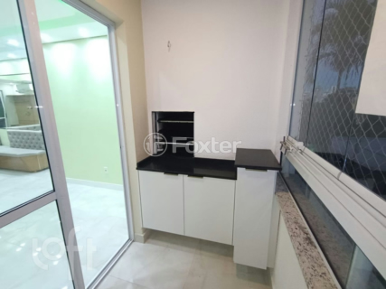 Image 3 - 1006827