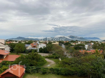 Image 4 - 1006886