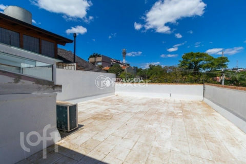 Image 32 - 1006898
