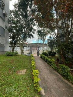Image 4 - 1006915