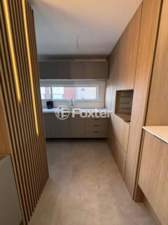 Image 30 - 1007131