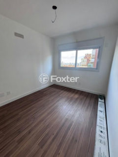 Image 38 - 1007131