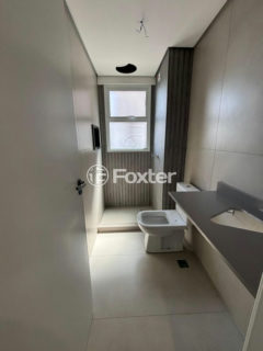 Image 37 - 1007131