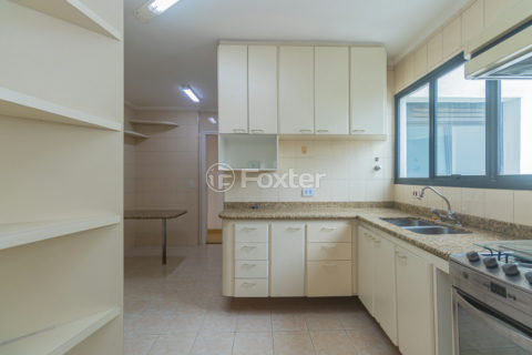 Image 30 - 1007156