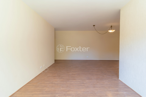 Image 3 - 1007157