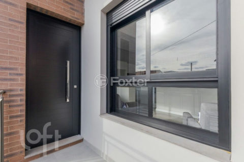 Image 4 - 1007257