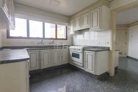 Image 19 - 1007269