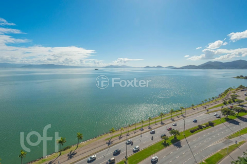 Image 7 - 1007305