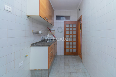 Image 17 - 1007325