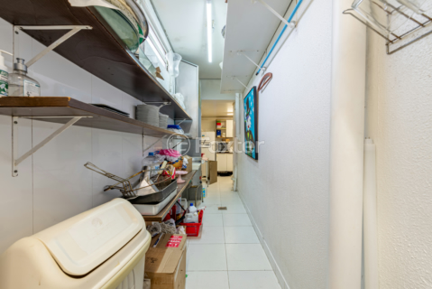 Image 30 - 1007336